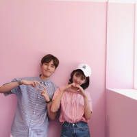 微信情侣头像 “后来熬夜成瘾 也习惯了没人关心”