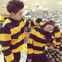 微信情侣头像 “后来熬夜成瘾 也习惯了没人关心”