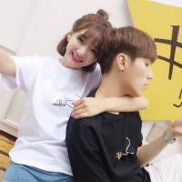 微信情侣头像 “后来熬夜成瘾 也习惯了没人关心”