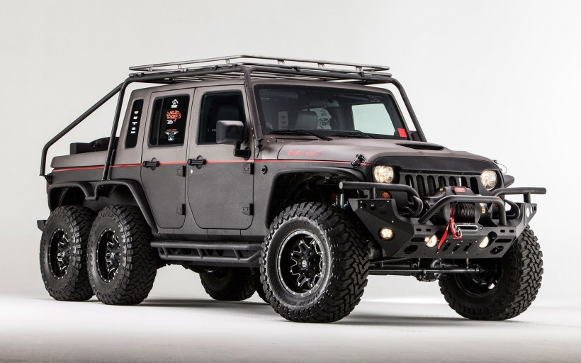 吉普牧马人微信高清图片 地狱猫6轮