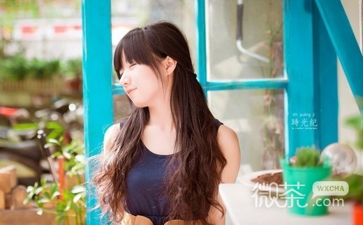 花季少女甜美户外清纯写真微信高清图片