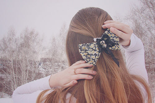 夏季女生意境微信高清图片 我在等一个有缘的人