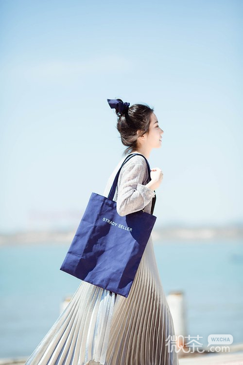 穿裙子的性感美女微信高清图片