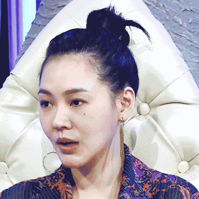 姐姐好饿动态微信表情包 不忍直视！