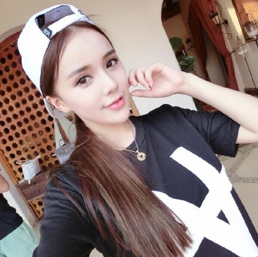 青春阳光的女生唯美个性微信图片 我是真的爱你