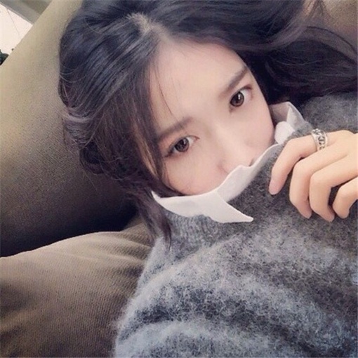 唯美漂亮美女微信高清图片 很安静很温柔