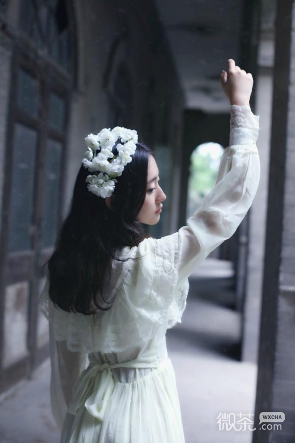 清纯90后大眼睛女孩微信高清图片