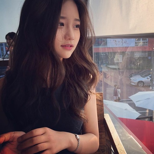 唯美女生侧脸微信高清图片