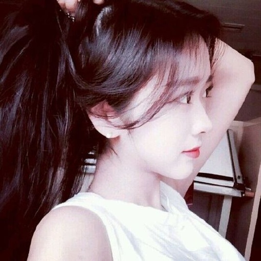 唯美漂亮美女微信高清图片 很安静很温柔