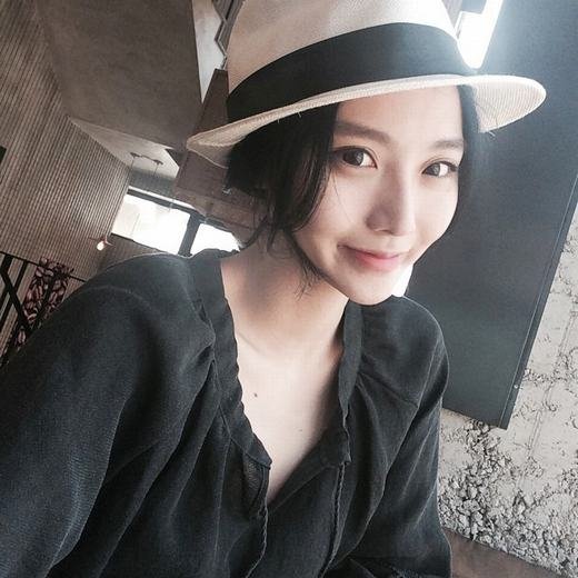 90后美女素颜微信高清图片 清纯迷人