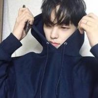 微信男生头像 孤独和天黑都很美