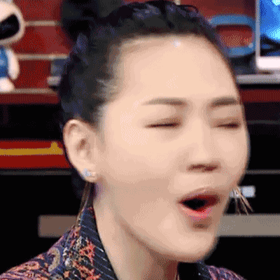 姐姐好饿动态微信表情包 不忍直视！