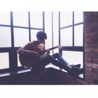 微信男生头像 孤独和天黑都很美