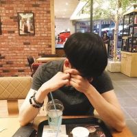 微信男生头像 孤独和天黑都很美