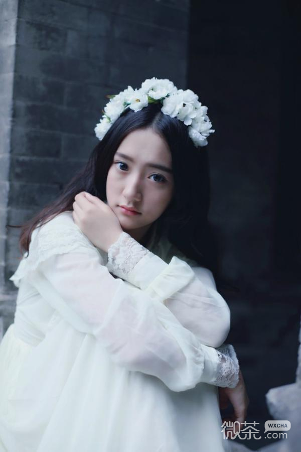 清纯90后大眼睛女孩微信高清图片