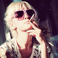 微信头像欧美范女生_那是醉生梦死多少岁 才熬成的苦