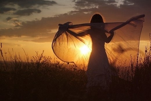 唯美女生伤感微信高清图片 形单影只