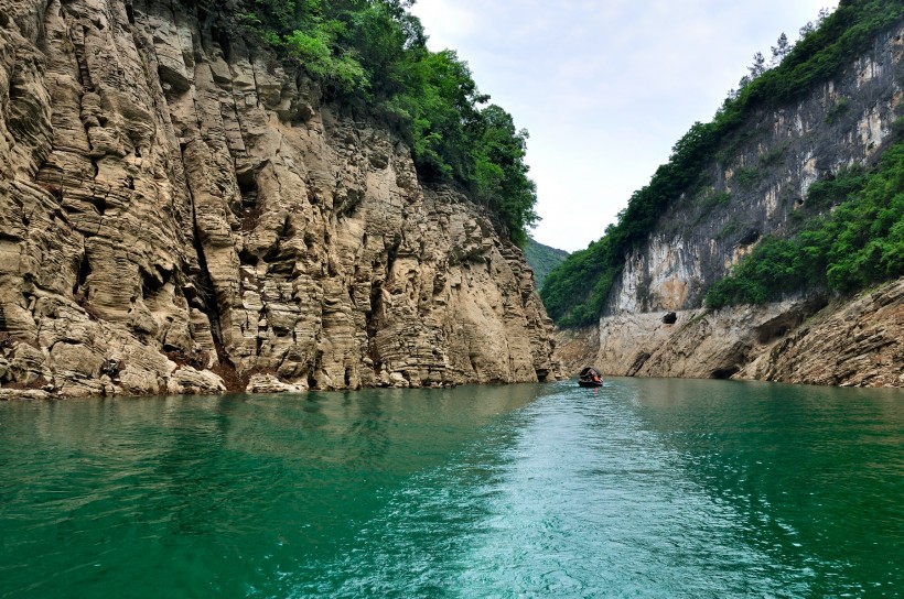长江三峡风景微信高清图片 “巴蜀胜境”张飞庙