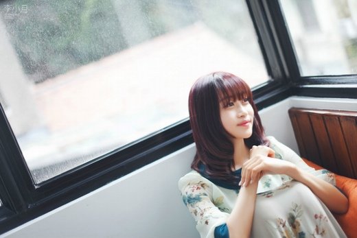 漂亮女生生活照写真微信高清图片 一笑百媚