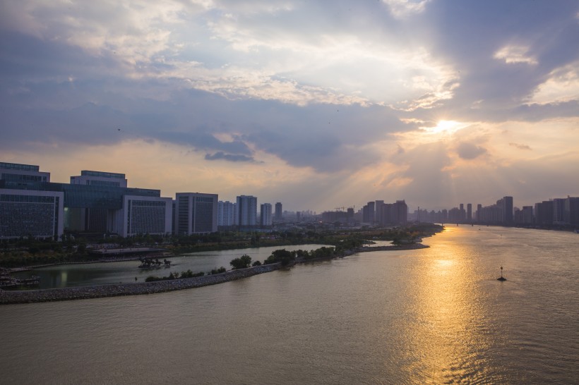 唯美的日落微信高清图片 夕阳西下