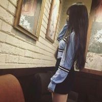因为有你。背影