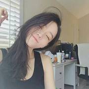 微信女生头像 旋转木马是最残忍的游戏，彼此追逐，却隔着