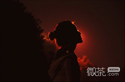 唯美逆光人物微信高清图片 不一样的美