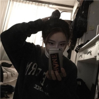 微信女生头像 喜欢我就说万一憋坏了肿么办 嗯？