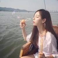 微信女生头像 喜欢我就说万一憋坏了肿么办 嗯？