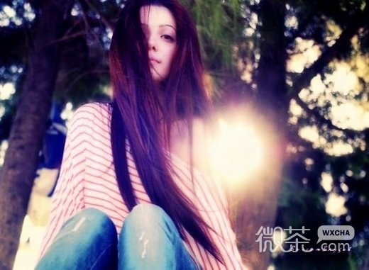 阳光清纯微笑唯美意境美女微信图片 绽放甜甜笑容