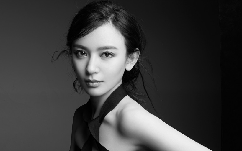 演员施诗写真微信高清图片 出演好莱坞电影《绝地逃亡》。