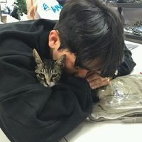 微信男生头像 立场干净.我的东西你别动.?