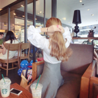 侧脸唯美女生微信头像 我收拢了梦想的翅膀