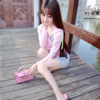 侧脸唯美女生微信头像 我收拢了梦想的翅膀