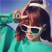 原宿风漂亮女孩微信头像 我就在这里丢了你