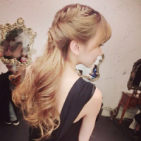 侧脸唯美女生微信头像 我收拢了梦想的翅膀