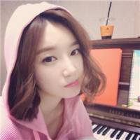 原宿风漂亮女孩微信头像 我就在这里丢了你