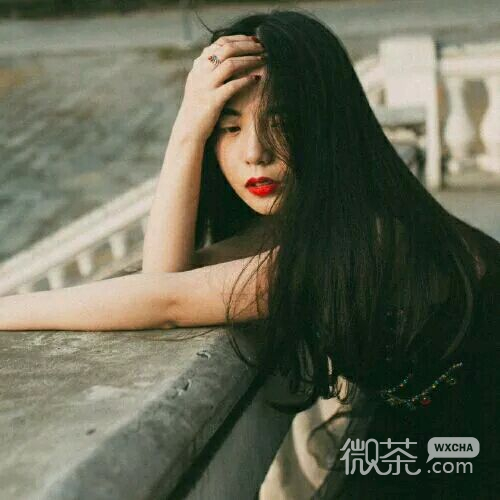 希望养恶鬼 热情喂狂风美女伤感头像