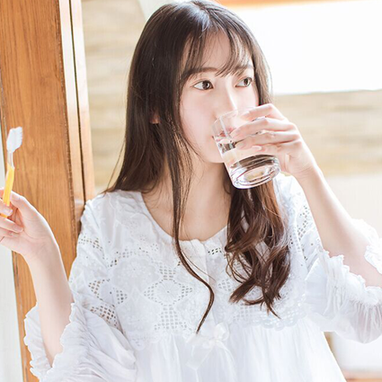 希望养恶鬼 热情喂狂风美女伤感头像