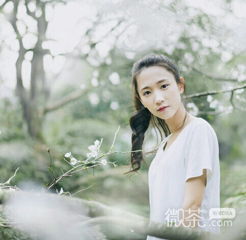 希望养恶鬼 热情喂狂风美女伤感头像
