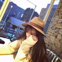 90后美女头像小清新好看的 一扇窗隔着一个寂夜