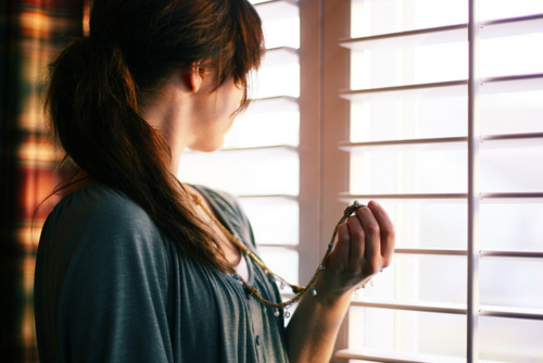 青春旅途欧美风签名图片 当一切落幕,还有回忆的珍宝在熠熠闪光