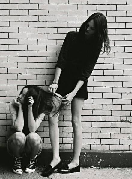 奔放的欧美女生写真图片 无法把握的机遇,无法把握的青春年华