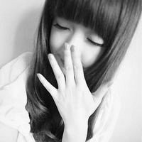 2017黑白微信头像最新版 你该如何回忆我带着笑或是很沉默