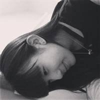 2017黑白微信头像最新版 你该如何回忆我带着笑或是很沉默