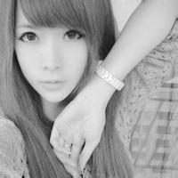 2017黑白微信头像最新版 你该如何回忆我带着笑或是很沉默