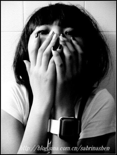 欧美非主流情感图片:给出去的爱,不曾后悔过