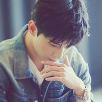 男生忧郁气质十足的头像个性版 能不能不再这样