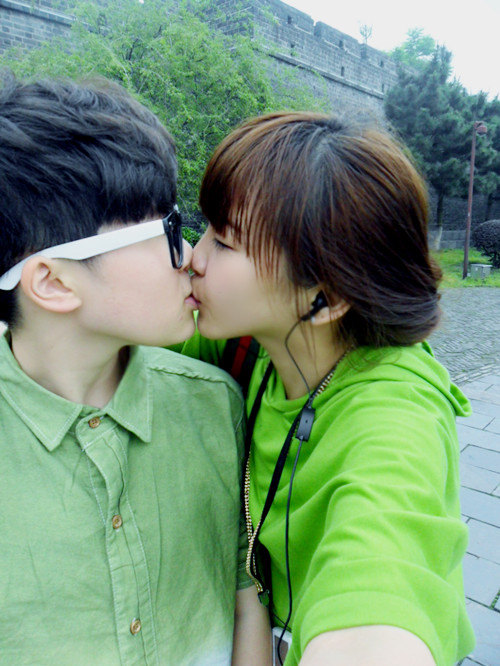 那些让我们羡慕的好看情侣图片 幸福就是在对的时间里,遇上对的你