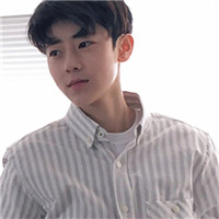 比较时尚帅气优雅的男生头像 曲一首烟花笑谱一曲离别伤